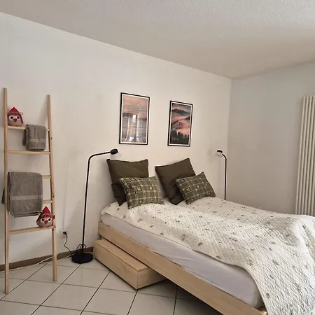 Proche Des Bains Et Du 公寓